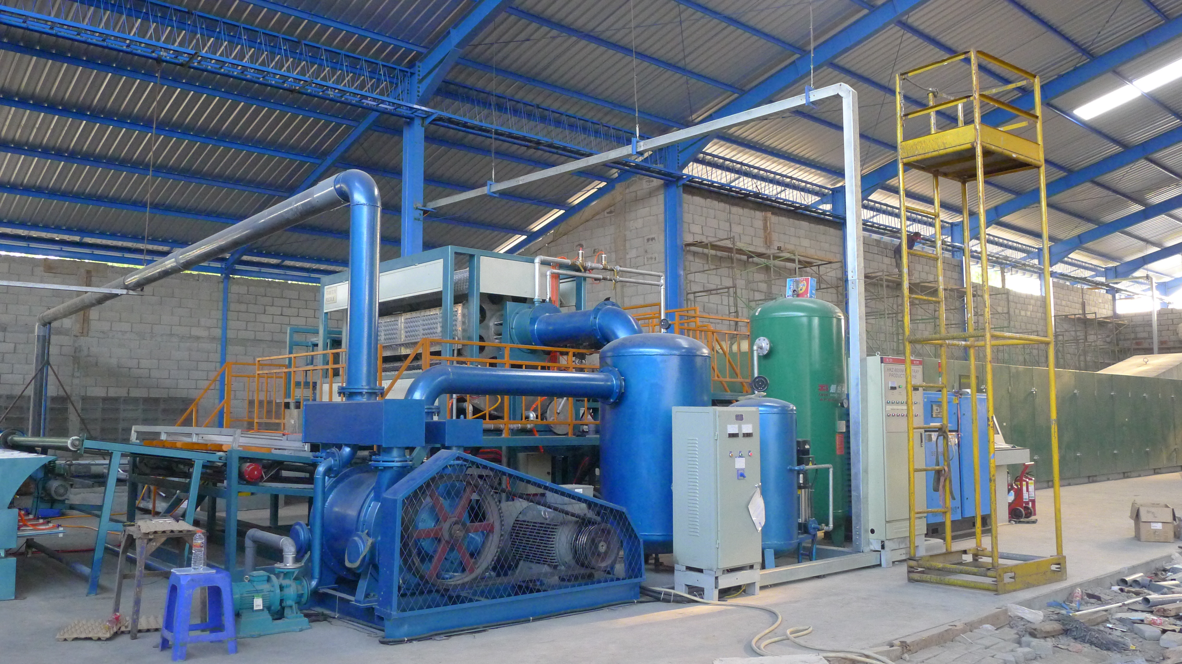 蛋托機(jī)、蛋托生產(chǎn)線(xiàn)、雞蛋托盤(pán)機(jī)，請(qǐng)致電宏潤(rùn)包裝